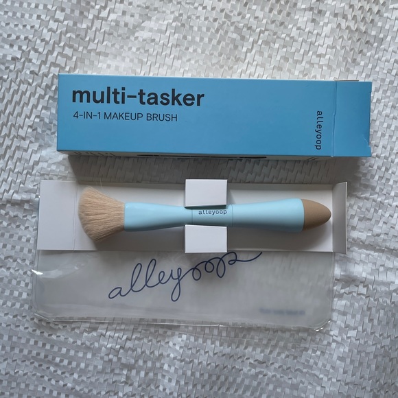 NIB ALLEYOOP Multitasker 4-in-1 Makeup Brush - Picture 7 of 7